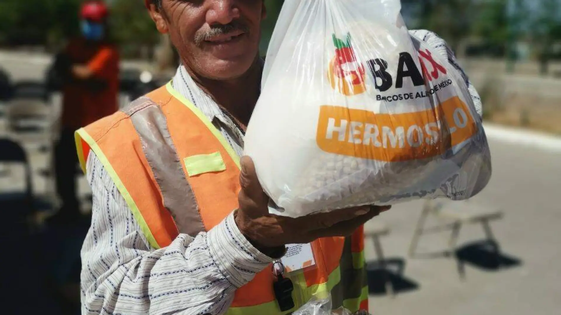 El banco de alimentos recibe donaciones para apoyar a la población